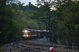 NS train 956 is led by NS F-9A #4271, F-7B #4276 and F-9A #4270 east by Linden, Virginia on 9/22/2017.