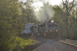 NS train 203 led by D9-44CW #9658 east through Linden on 5/7/2018