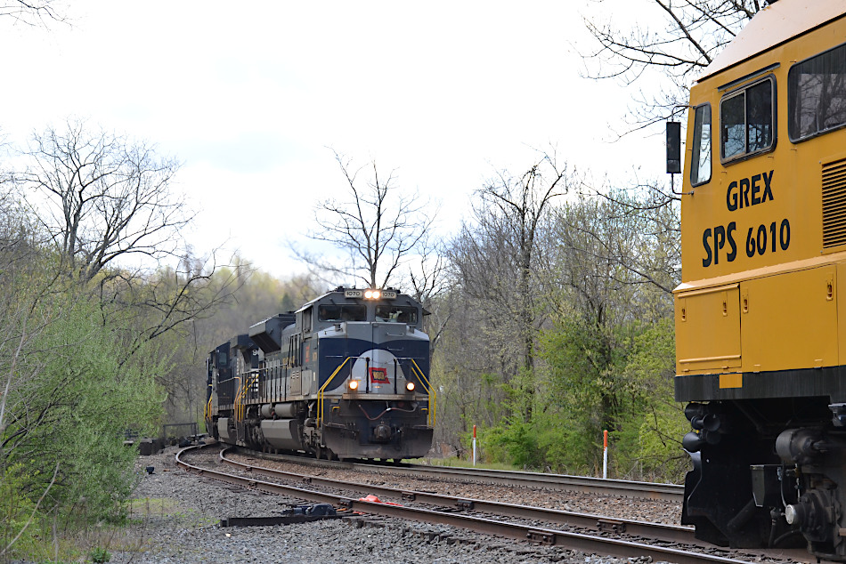 The "meet" with NS SD70ACe #1070 and GREX #6010 at Linden, Virginia on 4/10/2020.